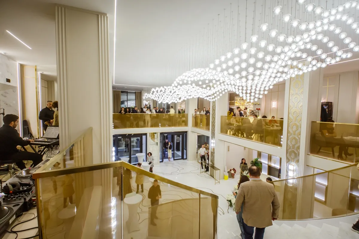 В жилом комплексе Familia открылся лобби-бар The Lobby