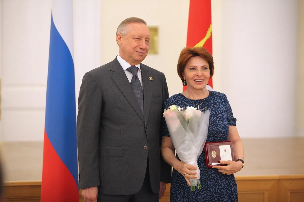 Нина Креславская награждена почетным знаком «Строителю Санкт-Петербурга&raquo; II степени
