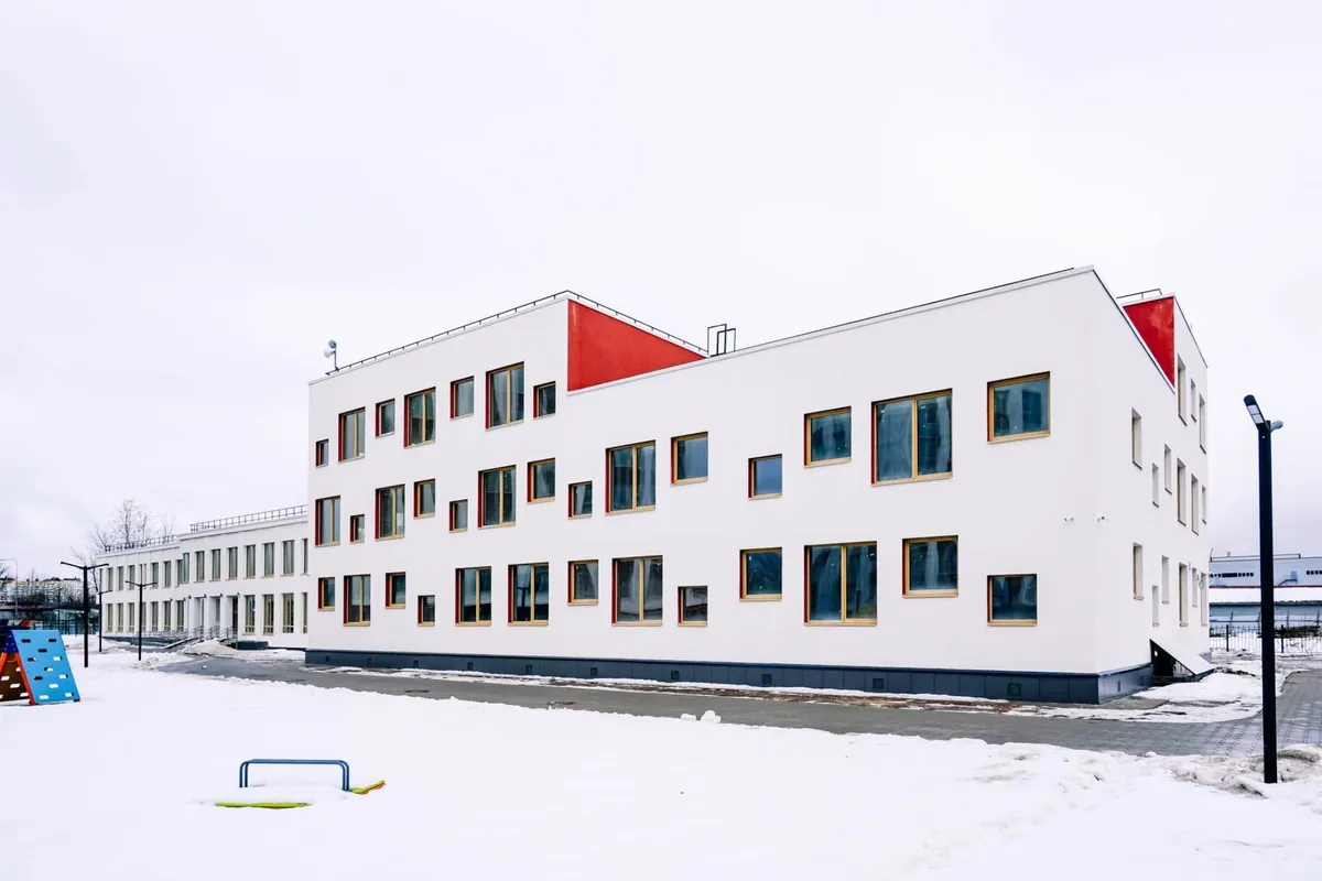 Сдано в эксплуатацию здание для детского сада и начальной школы в ЖК «Академик&raquo;